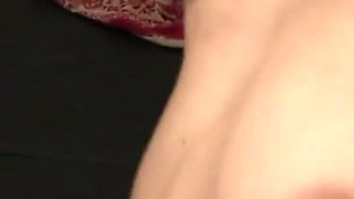 Carmen Callaway Does the Splits and Gets a Load at the Gym