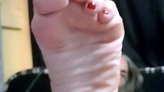 Flexible foot fetish masturbating with feet and hands