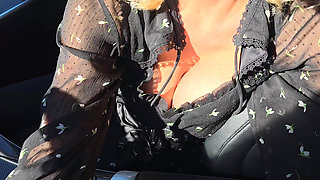 Busty Amateur Wife Gives Me Amazing Blowjob in Car