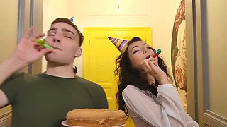 Daddy4k. jennifer\u2019s figure