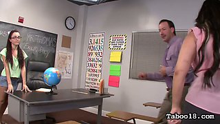 Super juggy teacher shows Roxanne Rae how to jerk off hard big dick
