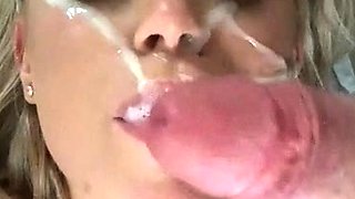 Amateur Blond Give Nice POV Blowjob