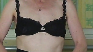 Skinny Mature Housewife Masturbates in Bed with Her Favorite Toy