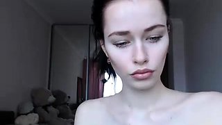 Hot amateur webcam teen masturbates for their fans