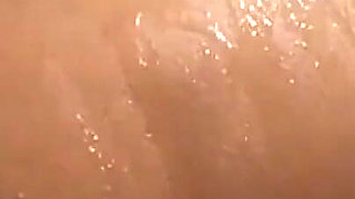 Girlfriend Naha Rahi Thi Aur Boyfriend Ne Video Banai