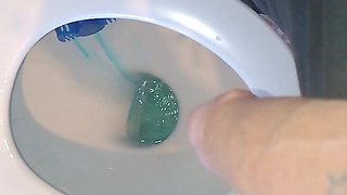 Pissing with Stepmom