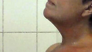 John Is Pissing on Jen in the Shower