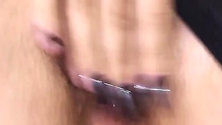Vem Ver a Minha Bucetinha Bem Cabeludinha Com O Clitoris Bem Durinho E Levando Um Pau Grande No Meu Cuzinho!