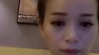 Pink and petite beauty anchor opens a room