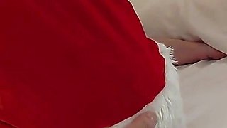 Raw Insertion Into the Pussy of a Cute Santa Cosplay Girl and Creampie Personal Shooting Amateur Christmas Blowjob Cunnilingus