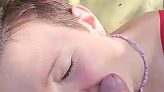 Threesome gets fucked in the forest and takes a good cumshot
