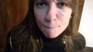 My furious girlfriend blows my pole and takes cumshots