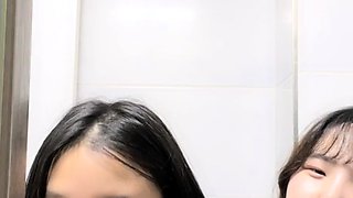 Omege japanese girl with big boobs on cams