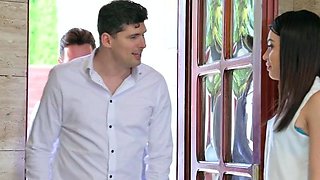 Pornworld - Sexy Housekeeper Martina Smeraldi Takes DP