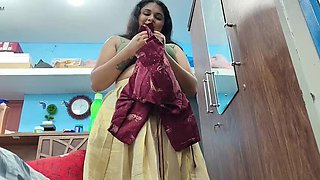 Mallu Couple Hot Sex Vlog - Indian Wife Dirty Talk in Bedroom