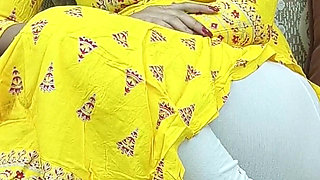 Indian Step Mom and Step Son Ka Illegitimate Wala Pyar Beta Se Chudwa Kar Apna Yaar Bana Liya Hindi Dirty Talk Sarababhi 6