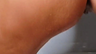 Shaving pussy before sex with new boy - hot piss