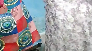 Desi Bhabhi Romantic  video  dekh ke maja lo