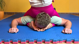 Foot Wrestling Domination Barefoot Humiliation