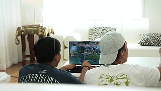 Tattooed Candy Scott Gives Satisfying Footjob Before Sex