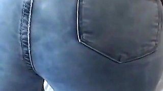 Great Cumshot on My Ass with Jeans on, I Love Having My Whole Body Bathed in Milk