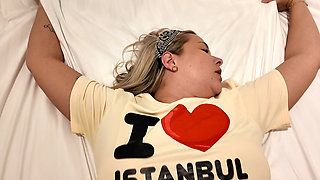 Big Ass Czech MILF Tourist Fucked by Turkish Guy in Istanbul