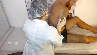 Nurse Jennyferpimenta gives her first handjob to big erect cock patient