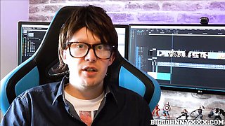 Pin-up Valentina and Big's babysitter action