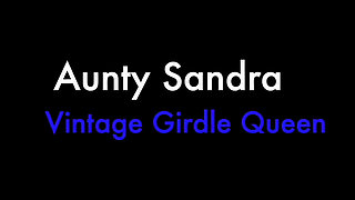 Aunty Sandra Summer Strip Vgq52