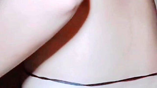 There Was No One at Home, I Felt Very Much Like Having Sex, You Made a Video Call to Your Friend.