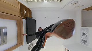 Cate Mcqueen - Facesitting and Spitting