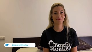 BIONDA SLUT Shona River intervista porno HARD racconta esperienze poi MI SUCCHIA IL CAZZO – Benefit Monkey