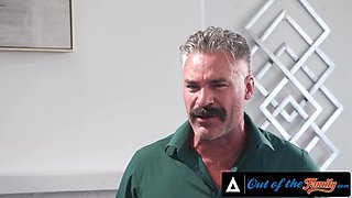 OUT OF THE FAMILY Busty Babe Taylor Wild Oils Up And Fucks Her Shocked In Law