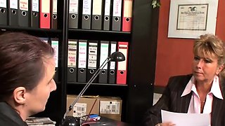 Mature couple fucking in ffm threesome