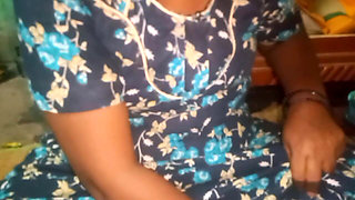 Indian Desi Nighty Aunty Fuck with Homemade