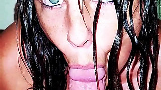 Bath Blowjob Close up