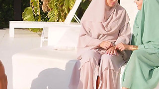 Hijabi Best Friends Fucks a BBC Outdoors