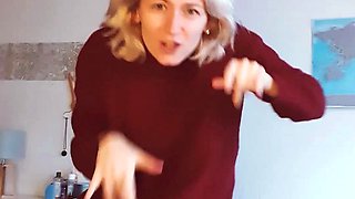 Lovely Blonde With Tight Pussy Masturbate Solo