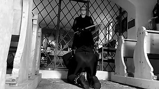 Dominatrix mistress April - the confessional