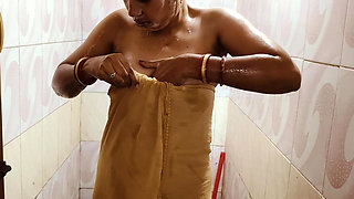 Natural Village House Wife Nude Bathing Video