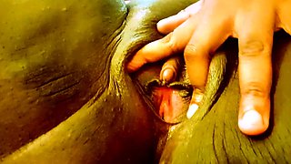 Gushing squirt all over the place!