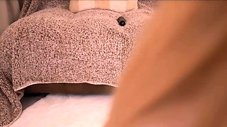 Babe Next Door Finger Fucks Her Hole