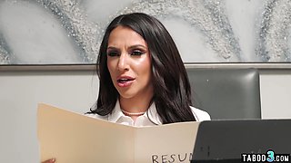 Teenie tonguing arab COUGAR gash to get a job