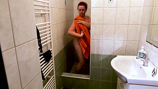 Nicole Bunny In The Shower