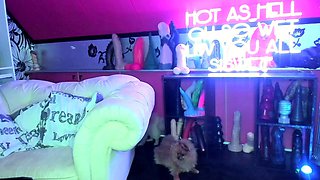 Hottest Amateur 19yo Blonde Teen going solo on Webcam