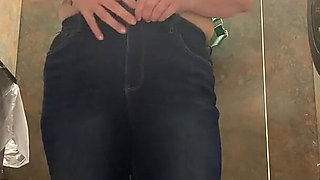 Sexy Brunette Loves It When You Watch Her Pee