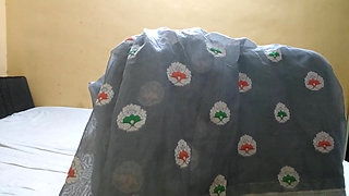 Delivery Boy Se Chudai Karwai and Pregnent Kiya