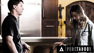 Delicious Rion King and Brad Newman's face fucking clip