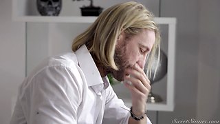 Amoral Anna Claire Clouds incredible porn movie