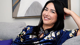 Interview with Asian MILF Isabel Love